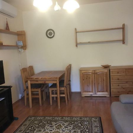 Dina Apartman Otel Peçuy Dış mekan fotoğraf